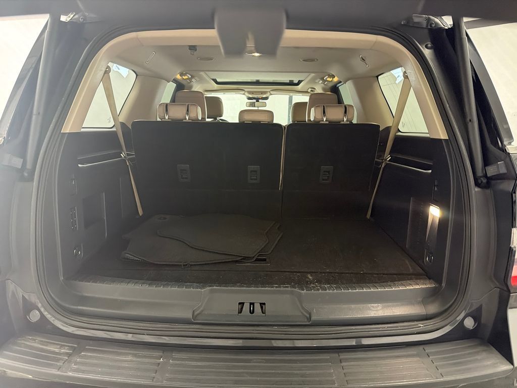 Used 2024 Ford Expedition Max Limited RWD image 20