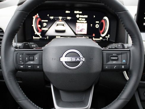 Certified 2025 Nissan Rogue SL w/ SL Premium Package image 31