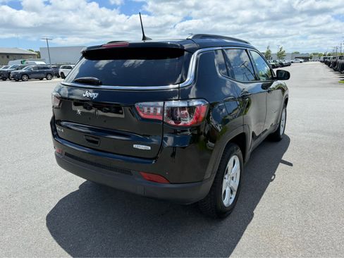 Used 2021 Jeep Compass Latitude w/ Sun and Sound Group AWD/4WD image 8