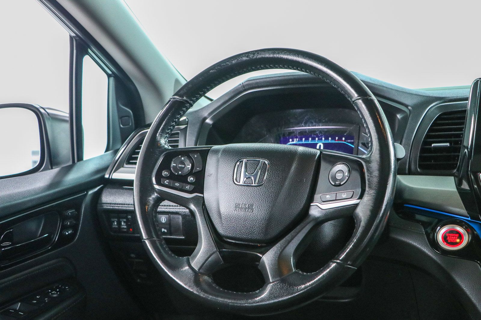 Used 2023 Honda Odyssey Touring image 12