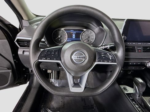 Used 2021 Nissan Altima 2.5 SV image 13