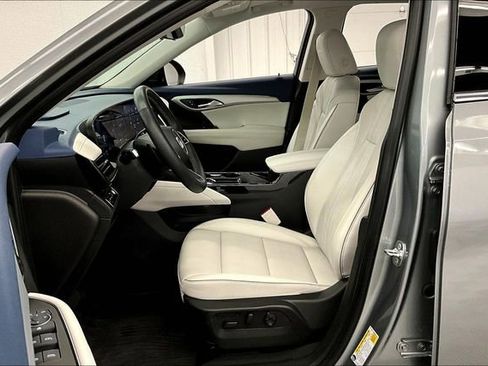 Used 2024 Buick Envision Avenir AWD/4WD image 24