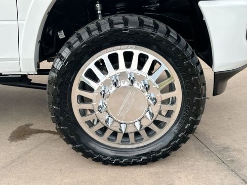 New 2025 RAM 3500 Limited image 10