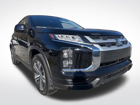 Used 2025 Mitsubishi Outlander Sport SE image 11