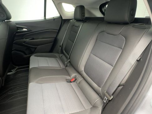 Certified 2024 Chevrolet Trax LT w/ Sunroof Package image 24