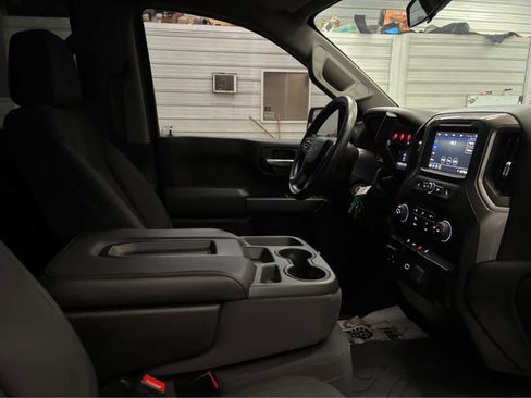 Used 2020 Chevrolet Silverado 1500 Custom Trail Boss w/ Custom Convenience Package image 27