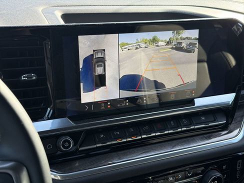 Used 2025 Chevrolet Silverado 1500 LTZ w/ LTZ Premium Package image 25