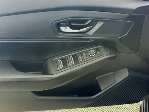 Used 2023 Honda Accord EX image 14