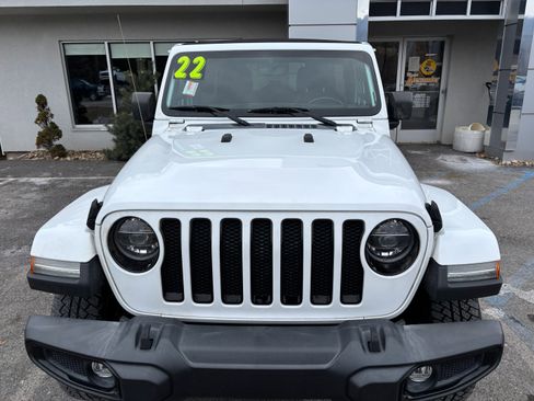 Used 2022 Jeep Wrangler Unlimited Sahara image 9