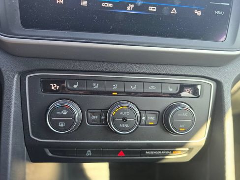 Used 2021 Volkswagen Atlas Cross Sport SE FWD image 32