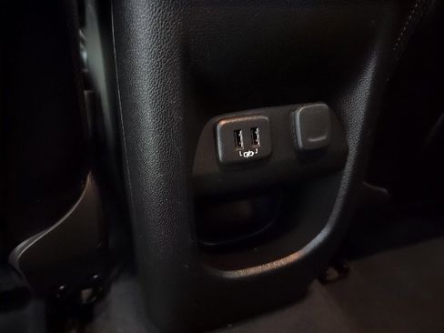 Used 2019 Chevrolet Colorado Z71 image 27