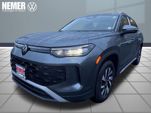 New 2025 Volkswagen Tiguan S image 1