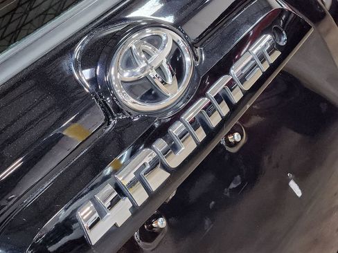 Used 2016 Toyota 4Runner SR5 Premium AWD/4WD image 25
