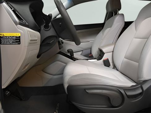 Used 2018 Hyundai Tucson SE image 17