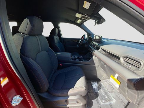 New 2026 Honda Pilot Sport image 16