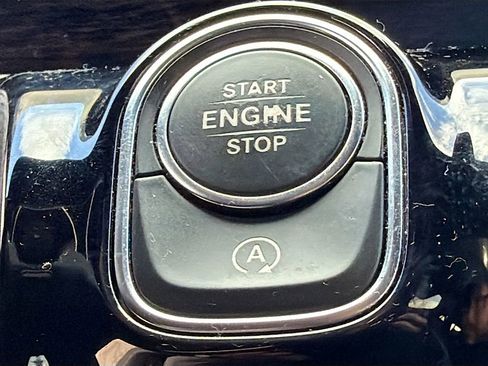 Used 2020 Mercedes-Benz CLA 250 CLA 250 image 35