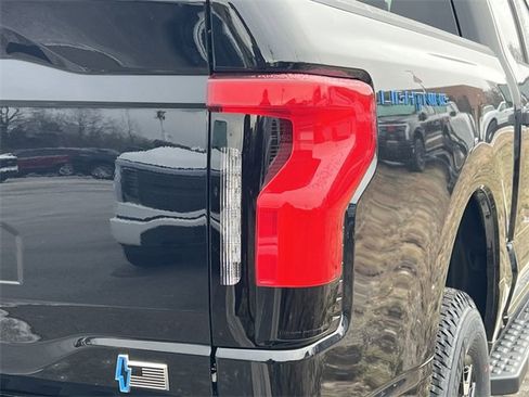 New 2025 Ford F150 Lightning XLT image 5