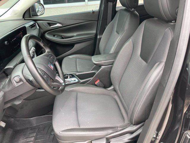 Used 2025 Buick Encore GX Preferred FWD image 11