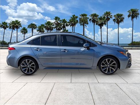 Used 2020 Toyota Corolla SE w/ SE Premium Package image 8