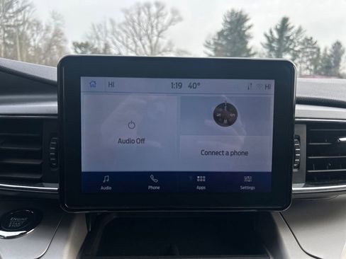 Used 2023 Ford Explorer XLT w/ Equipment Group 202A image 28