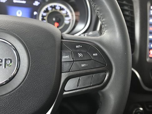 Used 2021 Jeep Cherokee Trailhawk w/ Premium Leather Package image 37