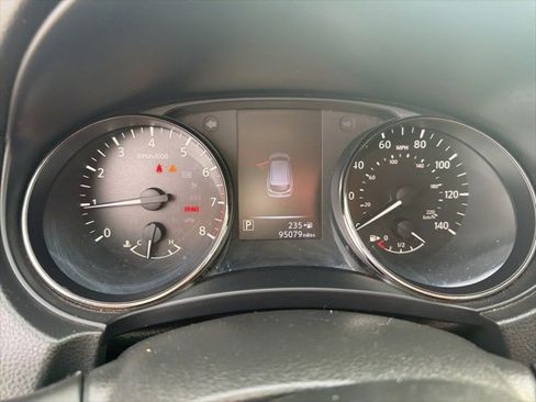 Used 2017 Nissan Rogue Sport SL image 7