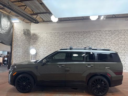 Used 2025 Hyundai Santa Fe Calligraphy FWD image 4