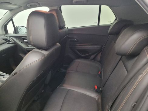 Used 2022 Chevrolet Trax LT w/ Driver Confidence Package AWD/4WD image 18
