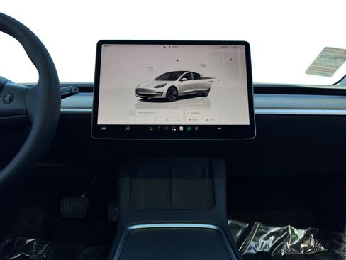 Used 2023 Tesla Model 3 Standard Range RWD image 11