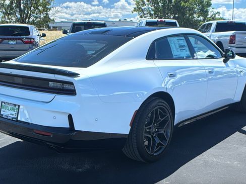 New 2026 Dodge Charger R/T image 3