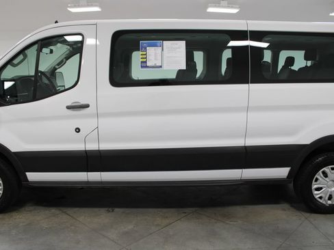 Used 2024 Ford Transit 350 XLT RWD image 6