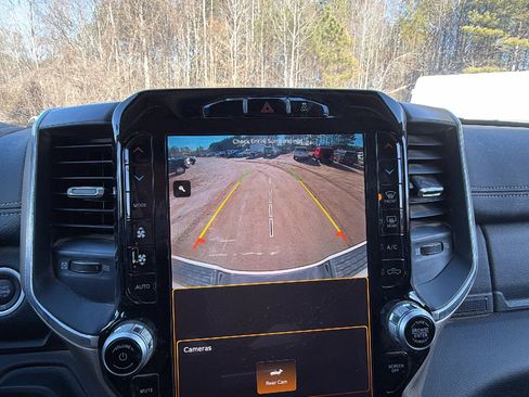 Used 2024 RAM 2500 Laramie image 33