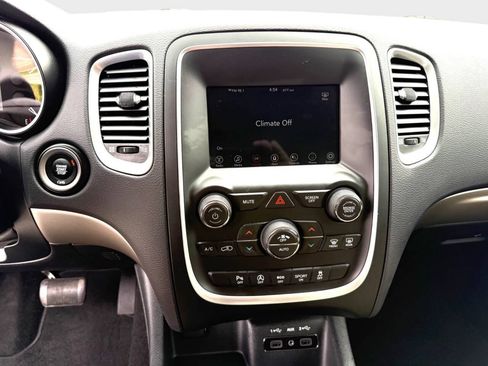 Used 2019 Dodge Durango SXT AWD/4WD image 16