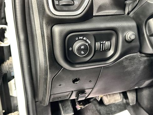 Used 2020 RAM 2500 Laramie w/ Night Edition image 16