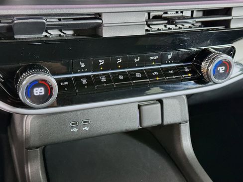 Used 2024 Honda Prologue Touring image 24