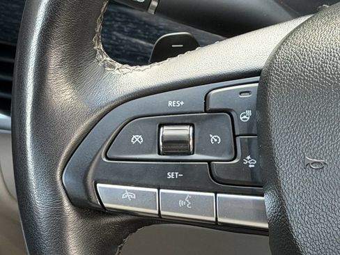 Used 2023 Cadillac XT4 Premium Luxury image 25