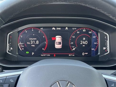 Used 2025 Volkswagen Jetta SEL image 16