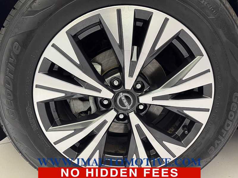 Used 2023 Nissan Rogue SV AWD/4WD image 9