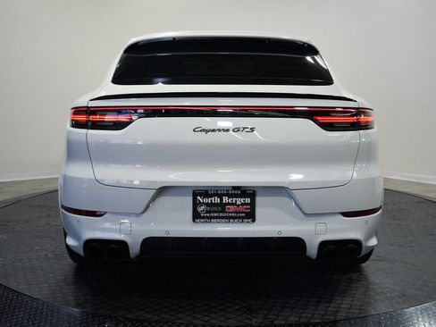 Used 2021 Porsche Cayenne GTS AWD/4WD image 7