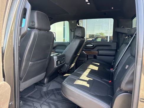 Used 2022 Chevrolet Silverado 3500 High Country w/ Z71 Off-Road Package image 16