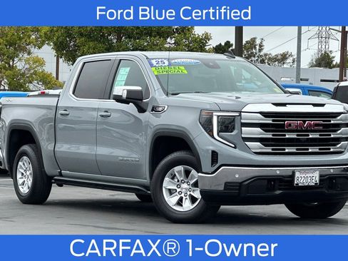 Used 2025 GMC Sierra 1500 SLE w/ Preferred Package AWD/4WD image 2