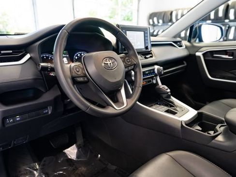Used 2021 Toyota RAV4 XLE Premium AWD/4WD image 23