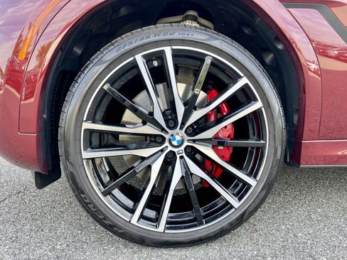 Used 2025 BMW X6 M60i AWD/4WD image 9