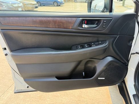 Used 2015 Subaru Outback 2.5i Limited AWD/4WD image 25