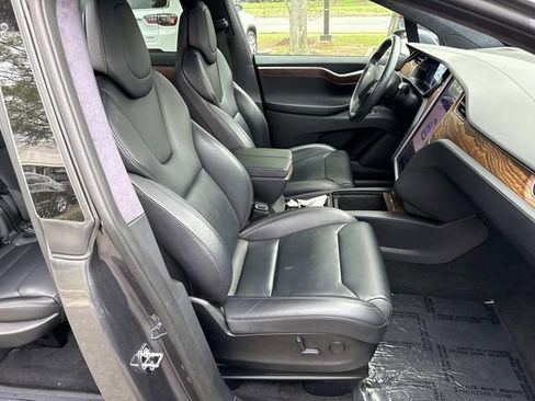 Used 2019 Tesla Model X Long Range AWD/4WD image 9