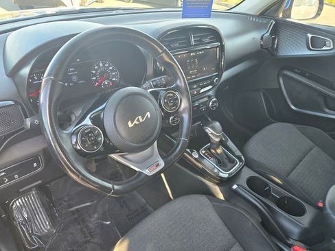Used 2022 Kia Soul GT-Line image 12