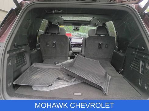 Used 2026 Chevrolet Traverse RS AWD/4WD image 27