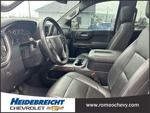 Used 2020 Chevrolet Silverado 1500 LT Trail Boss image 10