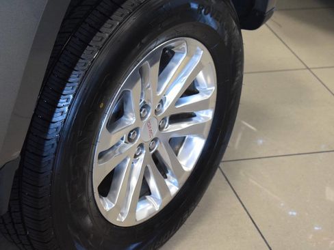 Used 2015 GMC Canyon SLT w/ Driver Alert Package image 25