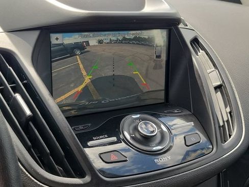 Used 2019 Ford Escape Titanium FWD image 16